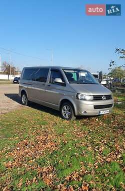 Минивэн Volkswagen Transporter 2010 в 