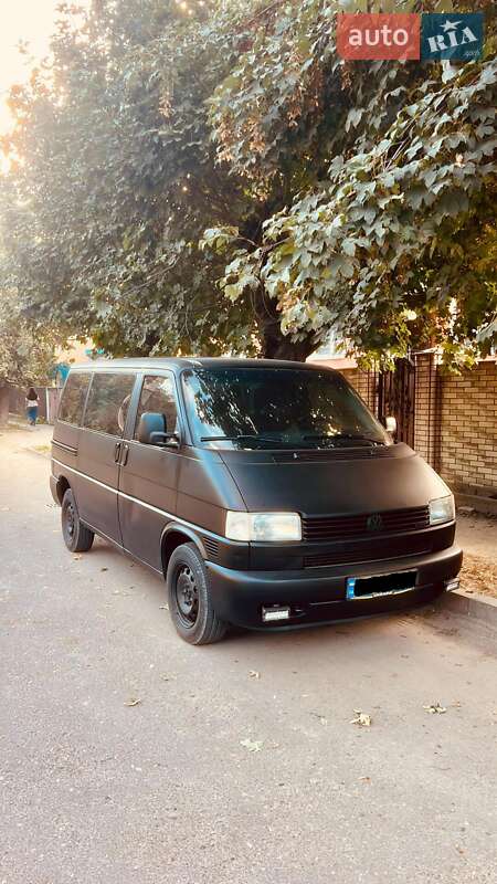 Минивэн Volkswagen Transporter 2001 в Черновцах