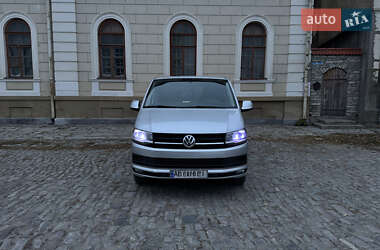 Мінівен Volkswagen Transporter 2016 в Кам'янець-Подільському