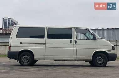 Вантажопасажирський фургон Volkswagen Transporter 2001 в Києві