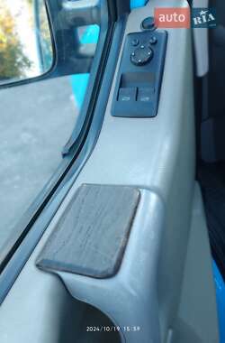 Минивэн Volkswagen Transporter 2003 в 