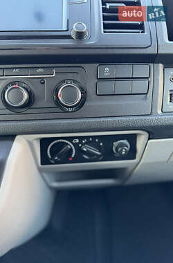 Вантажний фургон Volkswagen Transporter 2020 в 