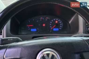 Минивэн Volkswagen Transporter 2006 в 