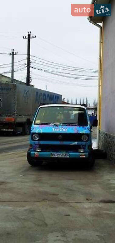 Минивэн Volkswagen Transporter 1983 в Одессе