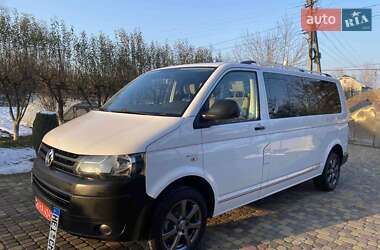 Мінівен Volkswagen Transporter 2014 в Чернівцях