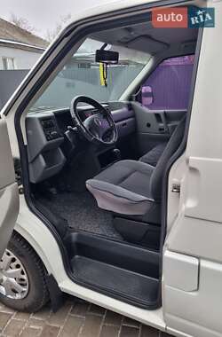 Мінівен Volkswagen Transporter 2002 в Шполі