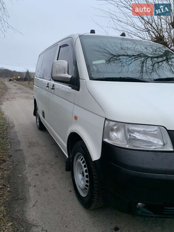 Мінівен Volkswagen Transporter 2005 в Обухові
