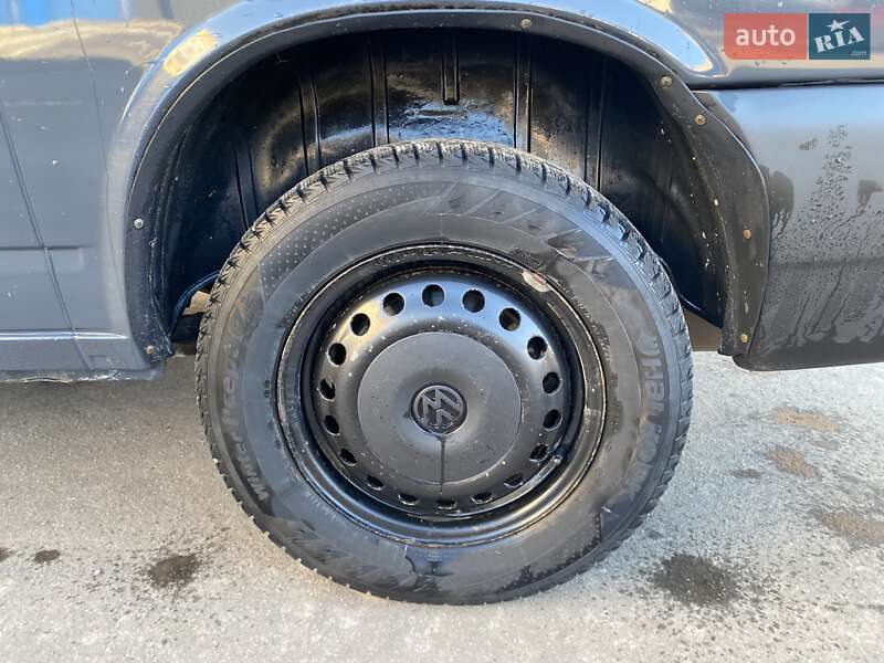 Мінівен Volkswagen Transporter 2003 в Кам'янець-Подільському