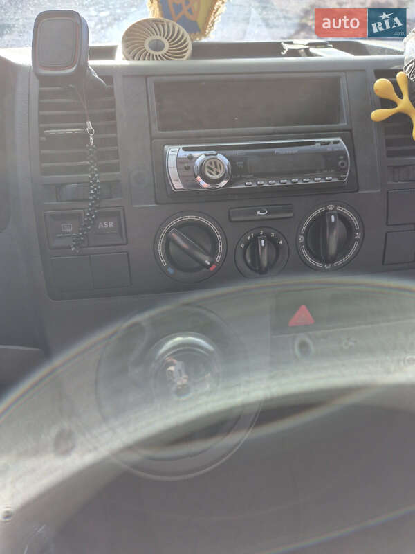 Минивэн Volkswagen Transporter 2004 в Кропивницком