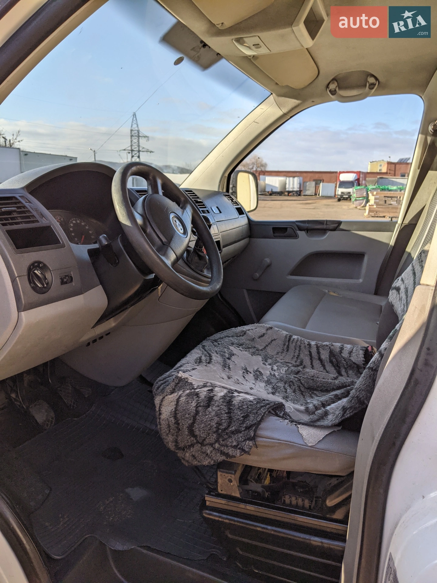 Volkswagen Transporter 2008 VIN WV1ZZZ7HZ9H071105 фото оголошення 5 з 12