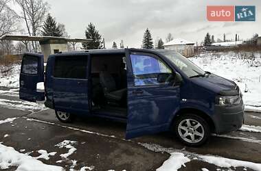 Мінівен Volkswagen Transporter 2011 в Надвірній