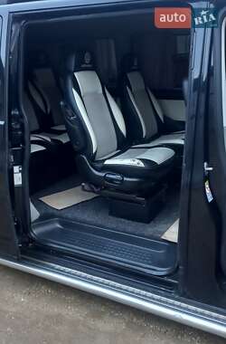 Минивэн Volkswagen Transporter 2010 в Гусятине