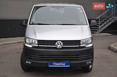 Минивэн Volkswagen Transporter 2016 в Киеве