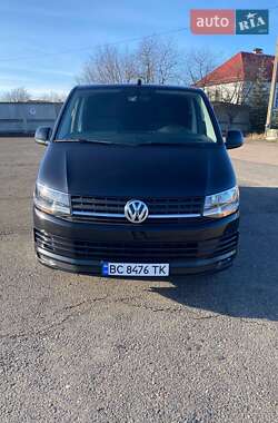 Вантажний фургон Volkswagen Transporter 2016 в Львові