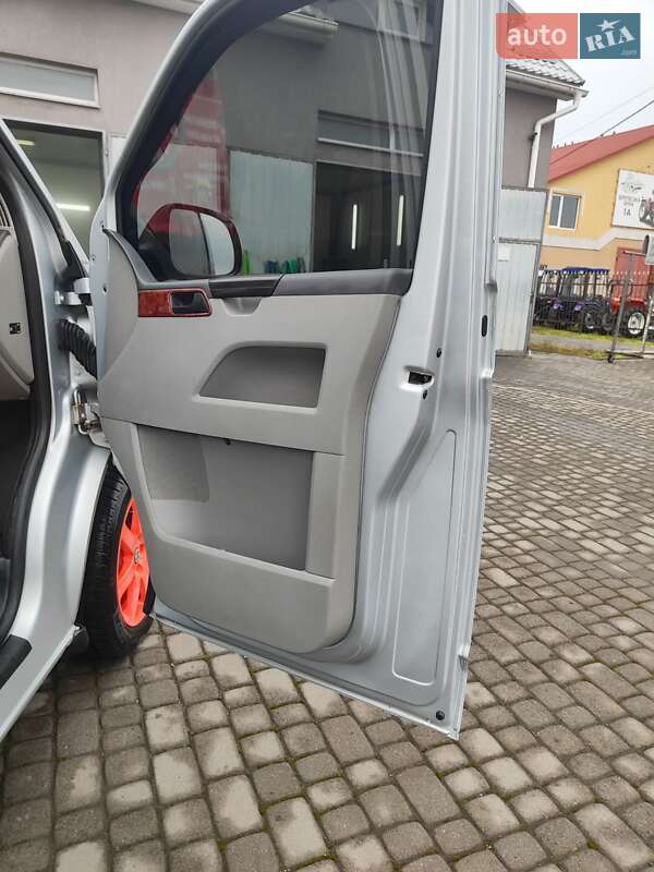Минивэн Volkswagen Transporter 2010 в Мукачево