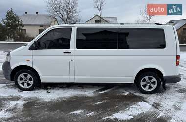 Вантажопасажирський фургон Volkswagen Transporter 2004 в Львові