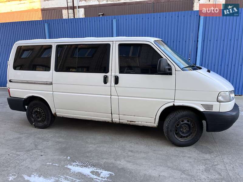 Мінівен Volkswagen Transporter 2001 в Рівному