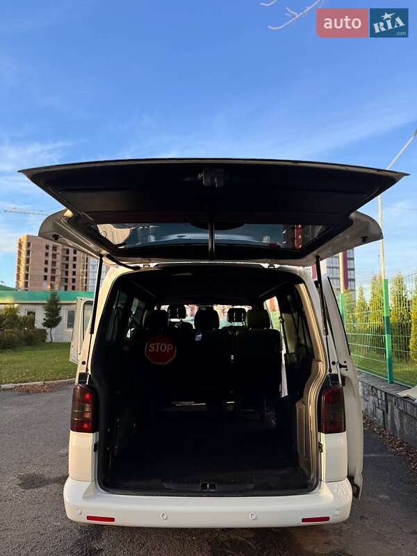 Минивэн Volkswagen Transporter 2011 в Луцке