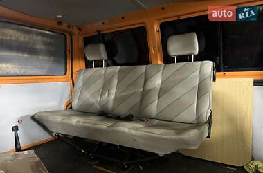 Минивэн Volkswagen Transporter 1993 в 