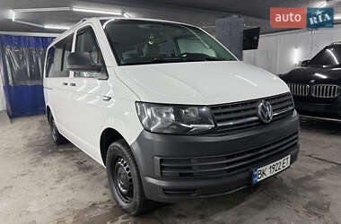 Мінівен Volkswagen Transporter 2016 в Кременці