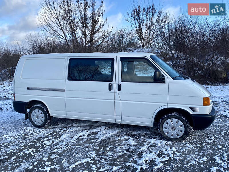 Мінівен Volkswagen Transporter 2002 в Здолбуніві