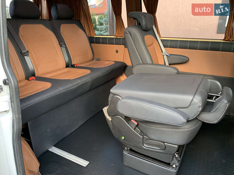 Минивэн Volkswagen Transporter 2014 в Киеве