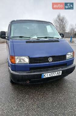 Вантажний фургон Volkswagen Transporter 2001 в Бучі