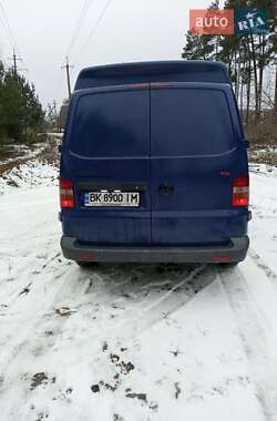 Вантажопасажирський фургон Volkswagen Transporter 2004 в Рівному