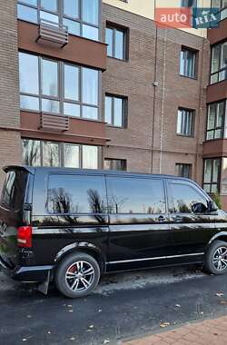 Минивэн Volkswagen Transporter 2011 в 
