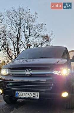 Минивэн Volkswagen Transporter 2011 в 