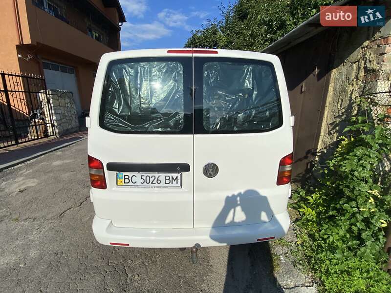 Минивэн Volkswagen Transporter 2006 в Львове