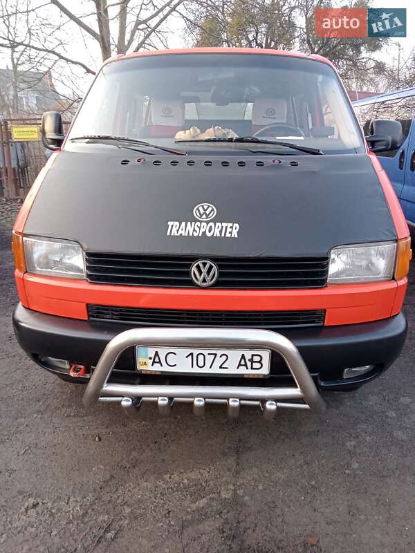 Минивэн Volkswagen Transporter 2000 в 