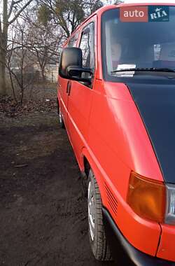 Минивэн Volkswagen Transporter 2000 в 