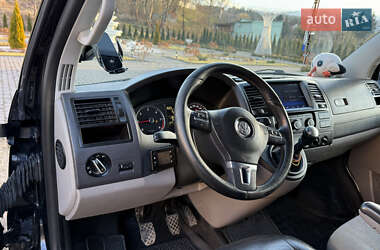 Минивэн Volkswagen Transporter 2009 в 