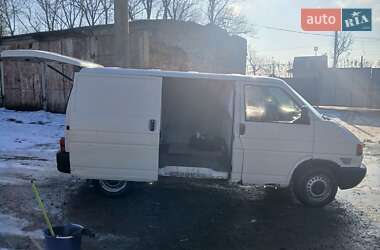 Грузовой фургон Volkswagen Transporter 2000 в Львове