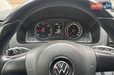 Грузовой фургон Volkswagen Transporter 2012 в 