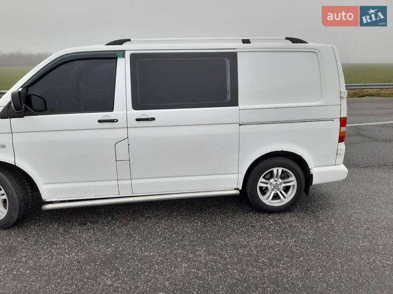 Минивэн Volkswagen Transporter 2005 в Ананьеве