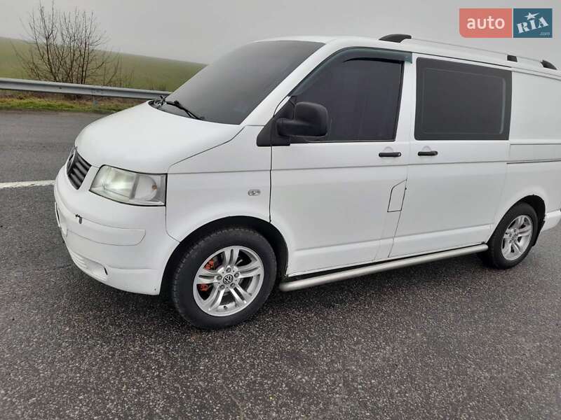 Минивэн Volkswagen Transporter 2005 в Ананьеве