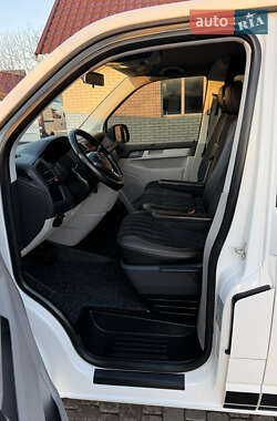 Минивэн Volkswagen Transporter 2018 в 