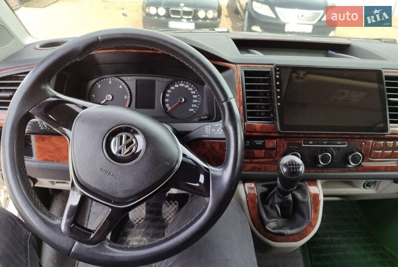 Мінівен Volkswagen Transporter 2015 в Снятині