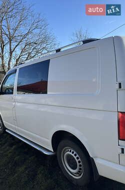 Минивэн Volkswagen Transporter 2015 в 