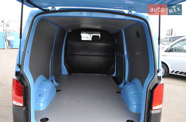 Грузовой фургон Volkswagen Transporter 2021 в 