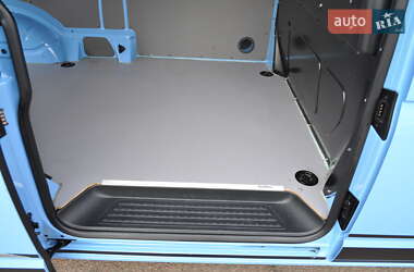 Грузовой фургон Volkswagen Transporter 2021 в 