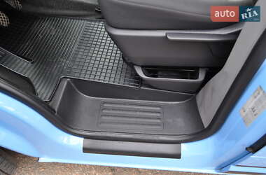 Грузовой фургон Volkswagen Transporter 2021 в 