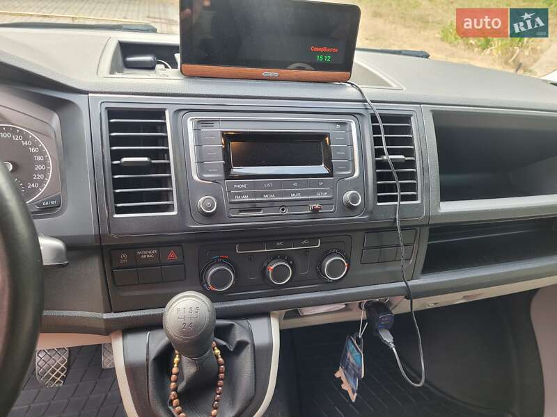 Мінівен Volkswagen Transporter 2015 в Сумах