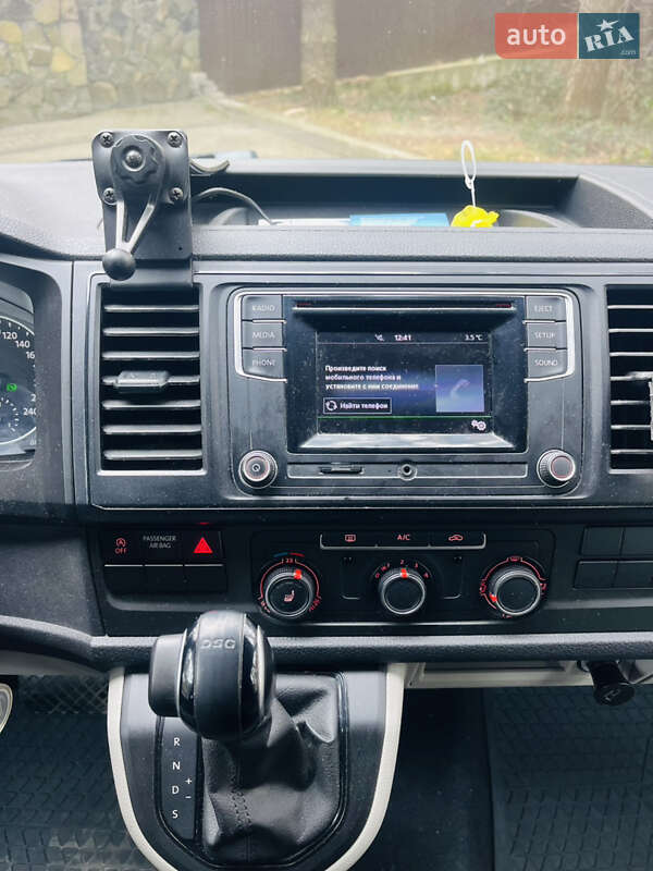 Минивэн Volkswagen Transporter 2016 в Львове