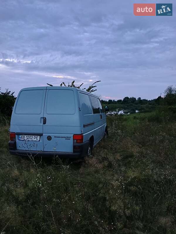 Минивэн Volkswagen Transporter 2002 в Днепре