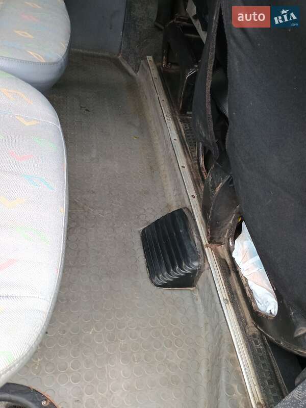 Минивэн Volkswagen Transporter 2002 в Днепре