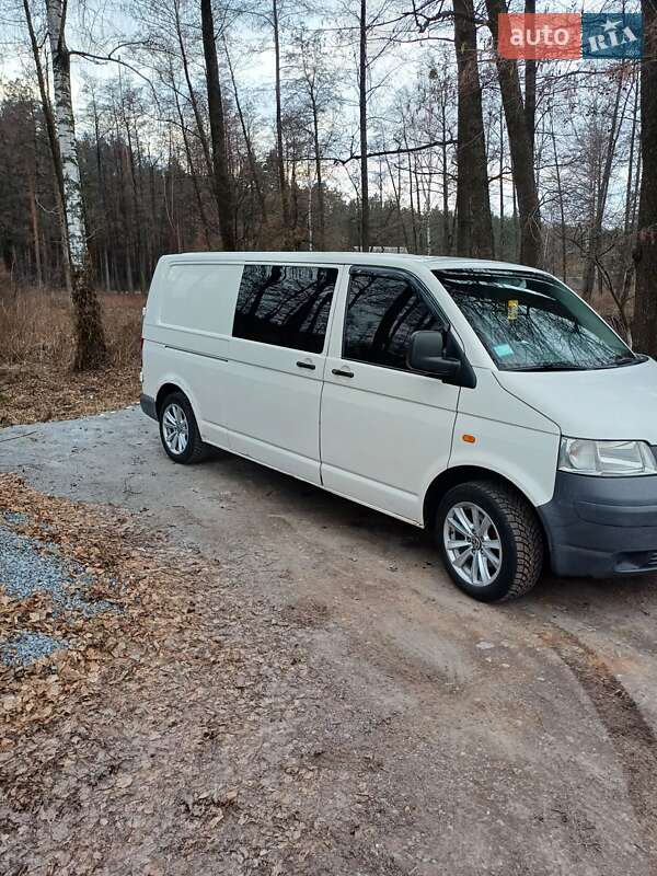 Минивэн Volkswagen Transporter 2004 в Звягеле