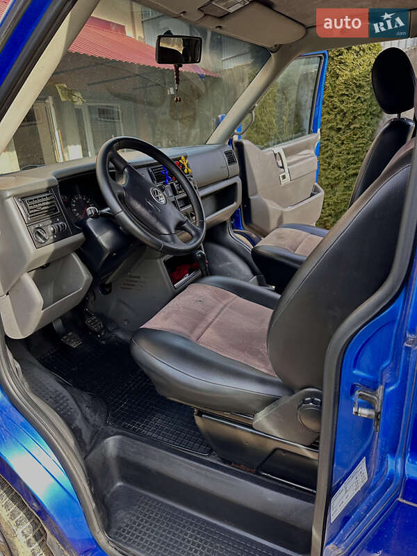 Мінівен Volkswagen Transporter 2003 в Нижніх Воротах